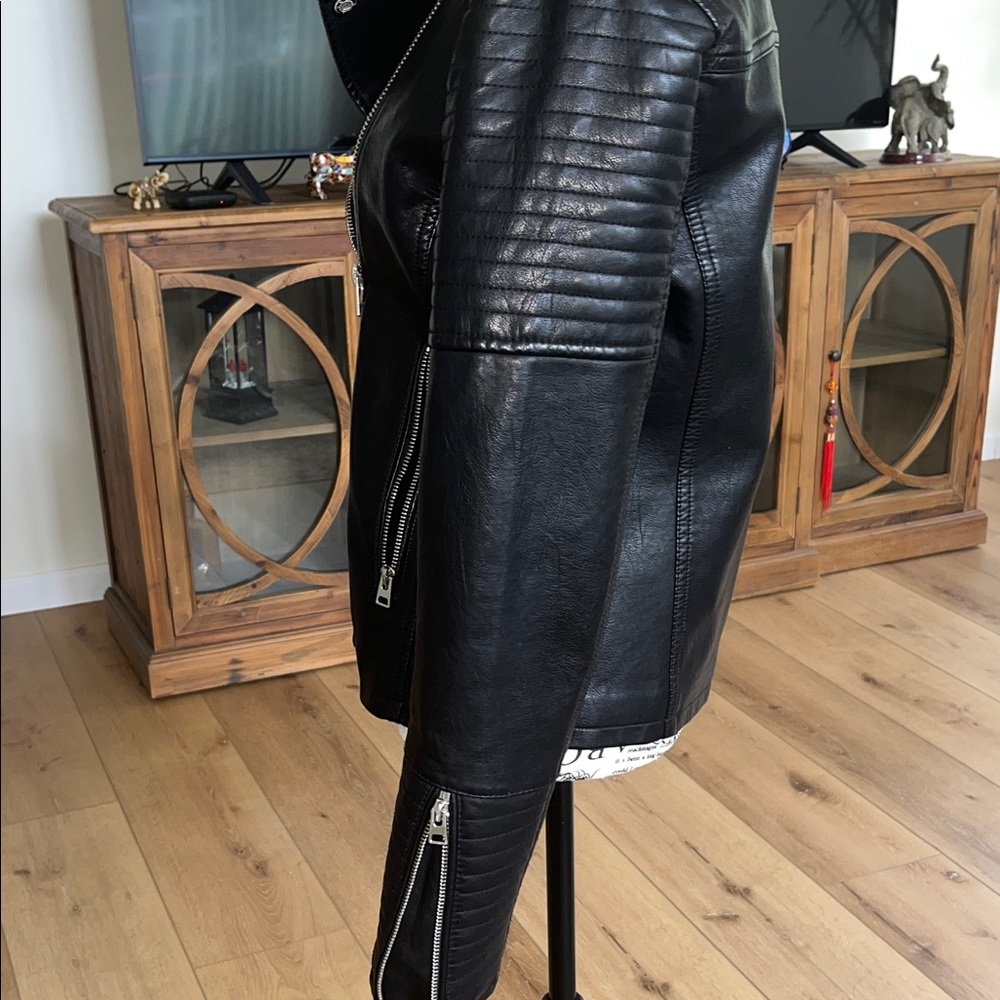 Topshop Black faux leather Moto Jacket - Picture 6 of 9